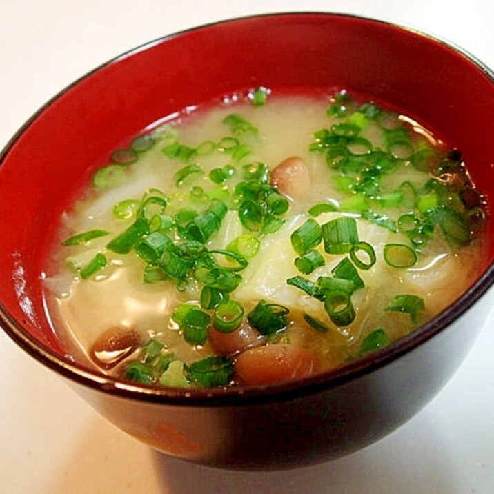 茅乃舎だしで しめじとキャベツと葱のお味噌汁 レシピ 作り方 By ぷ みぃまま 楽天レシピ 茅乃舎だしで しめじとキャベツと葱のお味噌汁 レシピ 作り方 By ぷ みぃまま 楽天レシピ